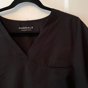 Mandala 1 Pocket Scrub Top